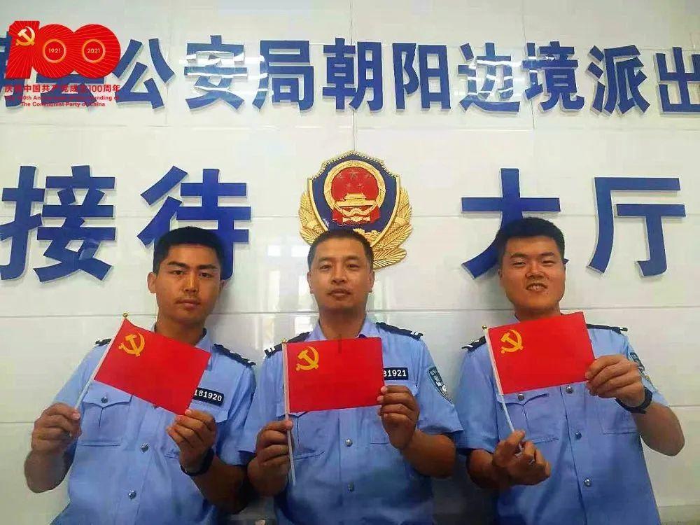 小土豆在沈阳早市被宰，管理员怒怼商家：敢砸早市饭碗我就砸你的锅